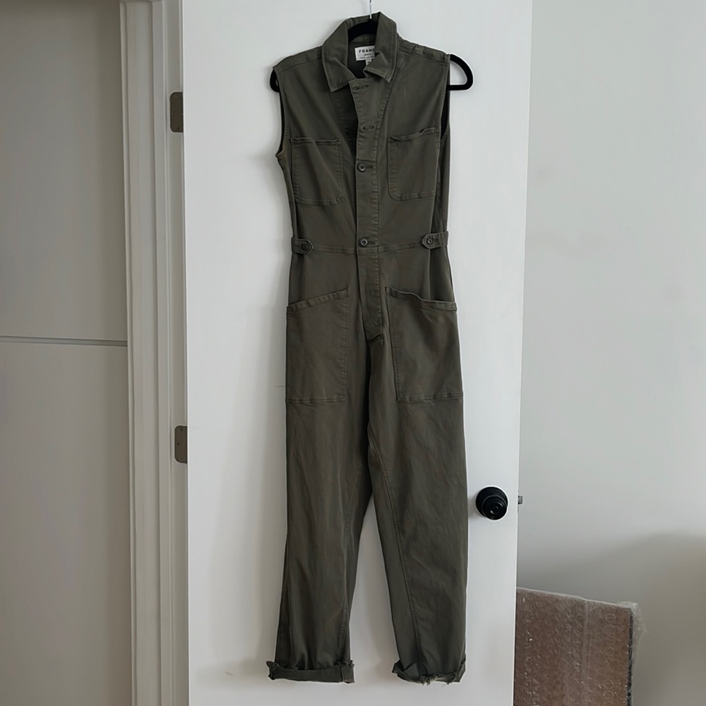 Frame Denim jumpsuit. Size XS . Army green